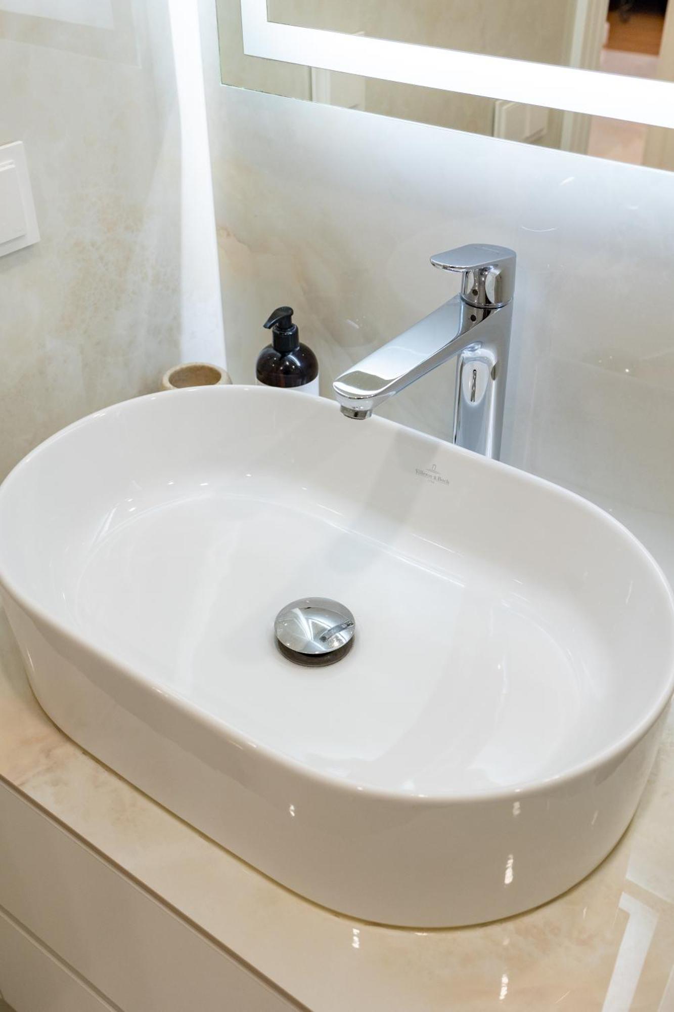 קובנה Luxury Central Apartment In Putvinskio Street מראה חיצוני תמונה