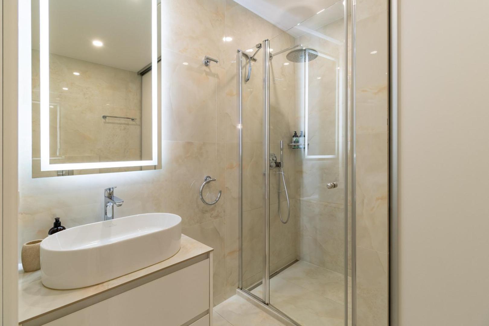 קובנה Luxury Central Apartment In Putvinskio Street מראה חיצוני תמונה